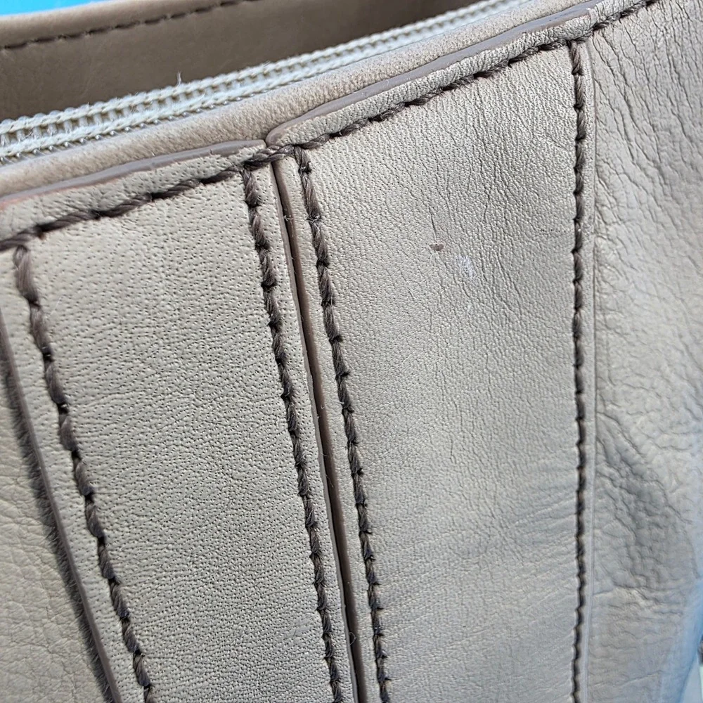 Etienne Aigner Taupe Beige Leather Shoulder Bag Baguette Silver Hardware 61570